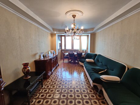3 otaqlı köhnə tikili - Sahil m. - 75 m²