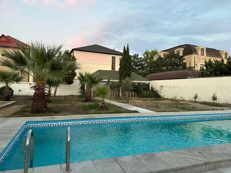 5 otaqlı həyət evi/bağ evi - Bilgəh q. - 160 m²