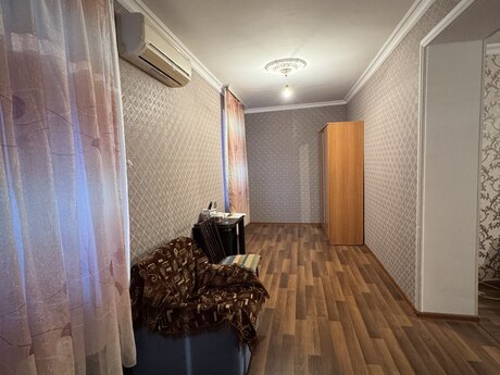 3-комн. вторичка - м. Элмляр Академиясы - 60 м²