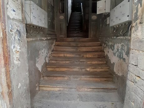 4 otaqlı köhnə tikili - İçəri Şəhər m. - 130 m²