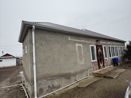 Satılır 4 otaqlı həyət evi/bağ evi 121 m², Beyləqan