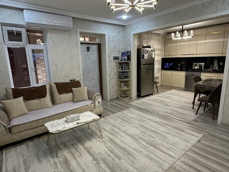 Satılır 4 otaqlı həyət evi/bağ evi 100 m², Avtovağzal m.