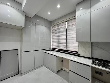 3 otaqlı yeni tikili - Xətai r. - 79 m²