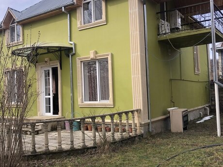 Satılır 5 otaqlı həyət evi/bağ evi 200 m², Qəbələ