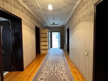 8-комн. дом/дача - пос. Карачухур - 300 м²