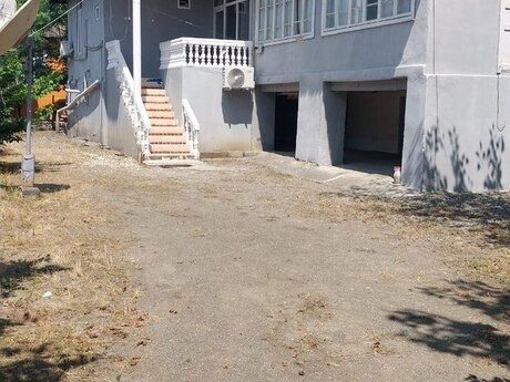 Satılır 5 otaqlı həyət evi/bağ evi 200 m², Astara