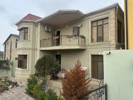 Satılır 5 otaqlı həyət evi/bağ evi 240 m², Masazır q.