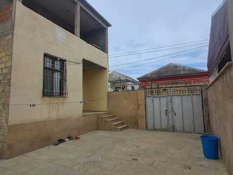 5 otaqlı həyət evi/bağ evi - Binəqədi q. - 230 m²