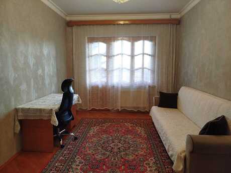 Satlr 4 otaql khn tikili 110 m, Azadlq Prospekti m.