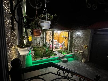 Satılır 5 otaqlı həyət evi/bağ evi 168 m², Əhmədli m.