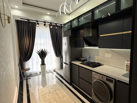 Satılır 2 otaqlı yeni tikili 72 m², Bakıxanov q.