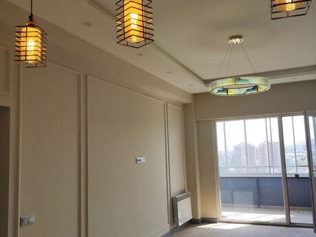 Satılır 2 otaqlı yeni tikili 72.2 m², Biləcəri q.