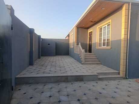 Satılır 4 otaqlı həyət evi/bağ evi 120 m², Buzovna q.