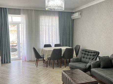 Elan №5950760 - Bakı, Sahil m., 2 otaqlı, 60 m², 4/4 mərtəbə