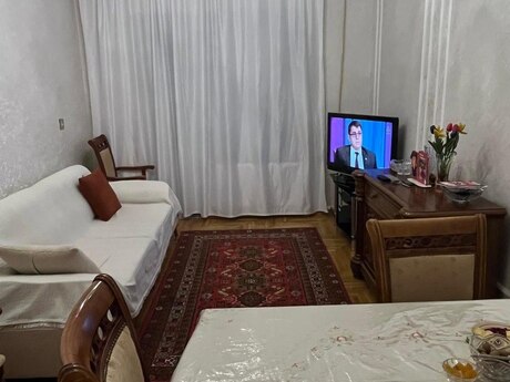 3-комн. вторичка - м. Ази Асланов - 80 м²