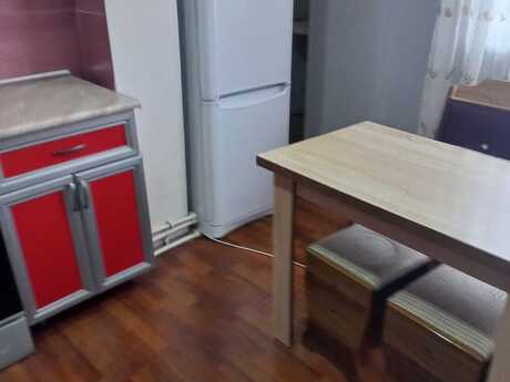 1 otaqlı köhnə tikili - Yeni Günəşli q. - 45 m²