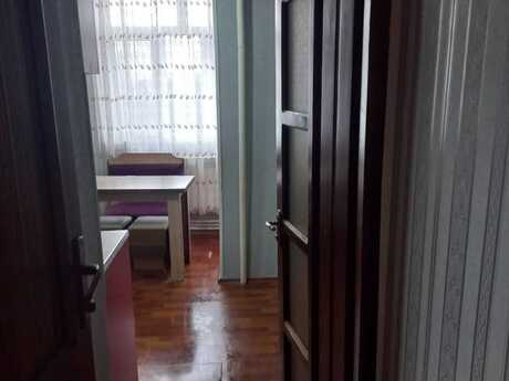 1 otaqlı köhnə tikili - Yeni Günəşli q. - 45 m²