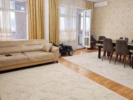 5 otaqlı köhnə tikili - Binəqədi r. - 120 m²