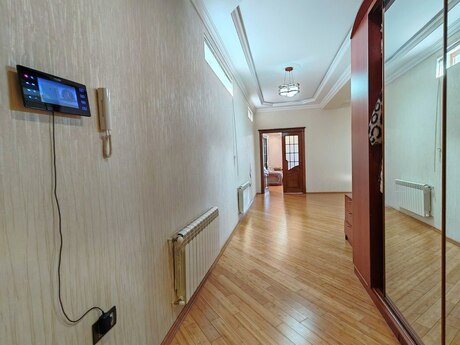 2 otaqlı yeni tikili - 8 Noyabr m. - 150 m²