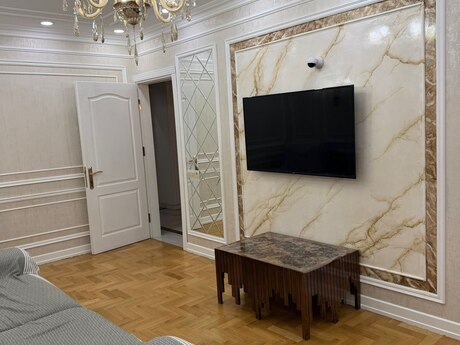 3 otaqlı mənzil, 85 m², 8-ci mikrorayon: 273 000 ₼ 4