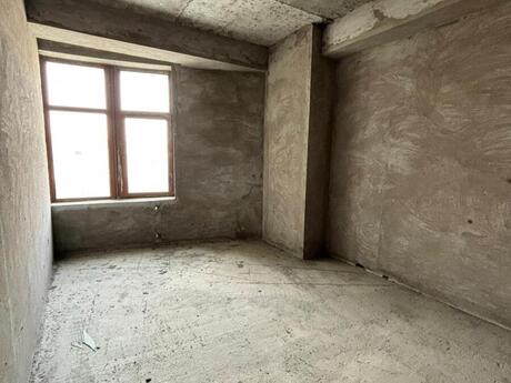 4 otaqlı yeni tikili - Elmlər Akademiyası m. - 181 m²