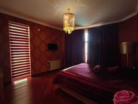 4 otaqlı yeni tikili - Nizami m. - 210 m²