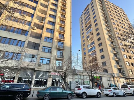 Объявление №5951775 - Баку, м. Нариман Нариманов, 4-комн., 240 м², 4/16 этаж