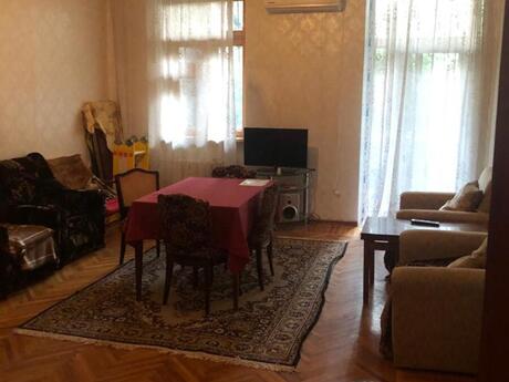 Elan №5951838 - Bakı, Nəriman Nərimanov m., 3 otaqlı, 100 m², 2/5 mərtəbə