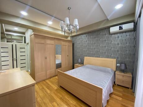 3 otaqlı yeni tikili - Xətai r. - 120 m²