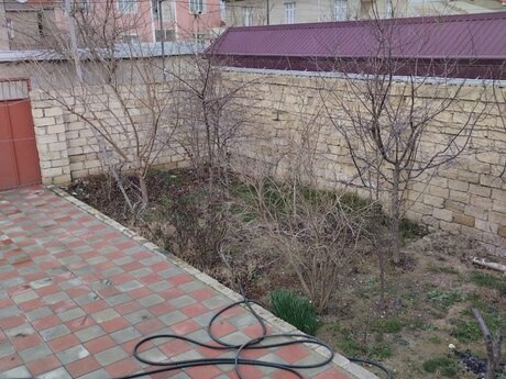 3 otaqlı həyət evi/bağ evi - Ceyranbatan q. - 120 m²
