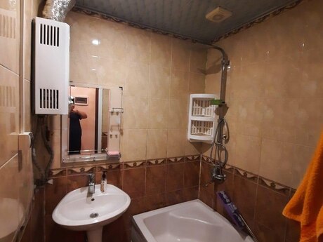 2 otaqlı köhnə tikili - Həzi Aslanov m. - 60 m²