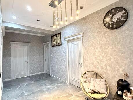 4 otaqlı yeni tikili - Şah İsmayıl Xətai m. - 143 m²