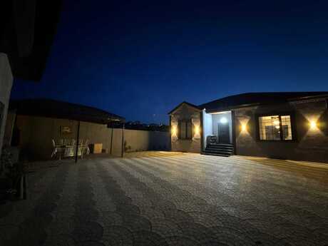 Elan №5952023 - Bakı, Novxanı q., 4 otaqlı, 200 m²