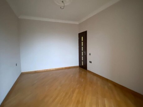 3 otaqlı köhnə tikili - Xətai r. - 78 m²