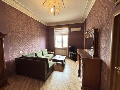 2 otaqlı köhnə tikili - Sahil m. - 75 m²