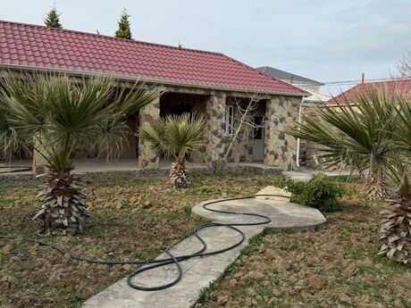 6 otaqlı həyət evi/bağ evi - Nardaran q. - 200 m²