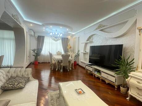 4 otaqlı yeni tikili - Badamdar q. - 171.2 m²