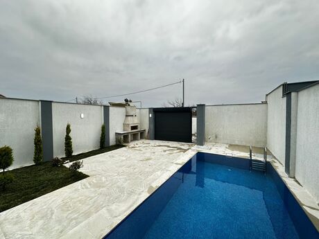 4 otaqlı həyət evi/bağ evi - Şüvəlan q. - 150 m²