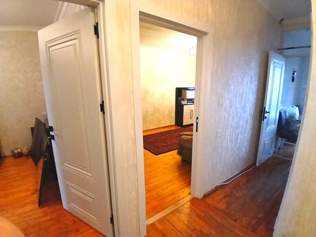 3 otaqlı köhnə tikili - Qara Qarayev m. - 85 m²