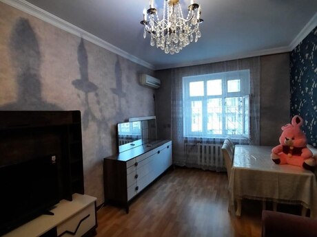 2 otaqlı köhnə tikili - Həzi Aslanov m. - 60 m²