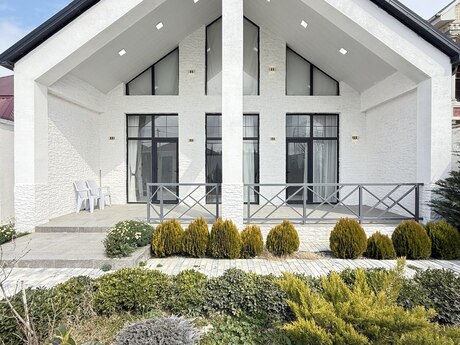 4 otaqlı həyət evi/bağ evi - Mərdəkan q. - 150 m²