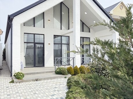 4 otaqlı həyət evi/bağ evi - Mərdəkan q. - 155 m²