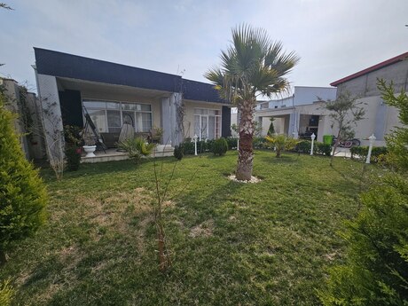 4 otaqlı həyət evi/bağ evi - Şüvəlan q. - 160 m²