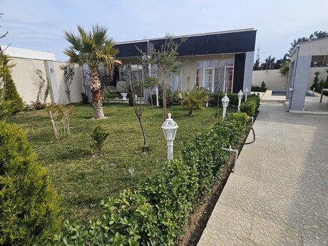 4 otaqlı həyət evi/bağ evi - Şüvəlan q. - 160 m²