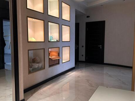 4 otaqlı yeni tikili - 28 May m. - 205 m²