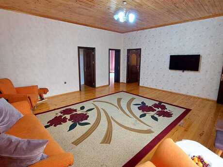6 otaqlı həyət evi/bağ evi - Lökbatan q. - 230 m²