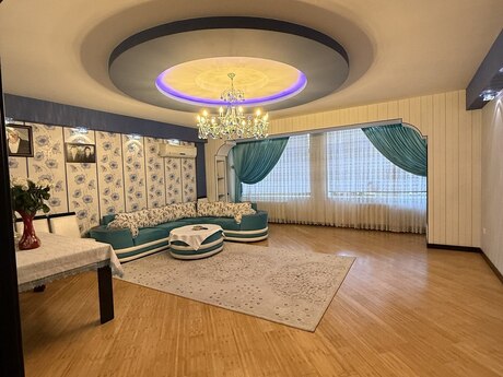 Satılır 4 otaqlı yeni tikili 140 m², Həzi Aslanov m.