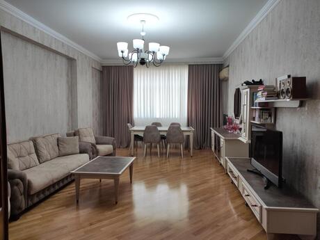 Elan №5953675 - Bakı, Nəriman Nərimanov m., 3 otaqlı, 135 m², 4/17 mərtəbə
