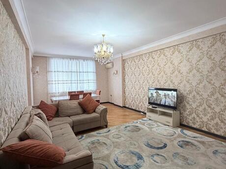 Elan №5953696 - Bakı, Nəriman Nərimanov m., 2 otaqlı, 100 m², 8/17 mərtəbə