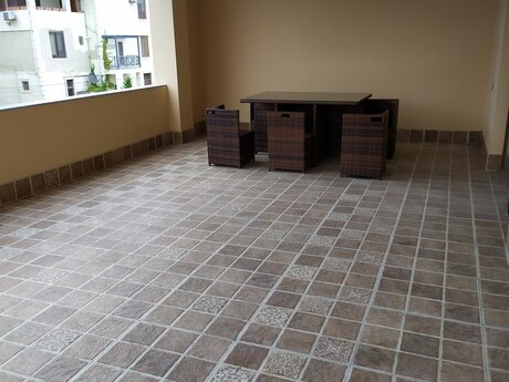 4 otaqlı həyət evi/bağ evi - Buzovna q. - 130 m²